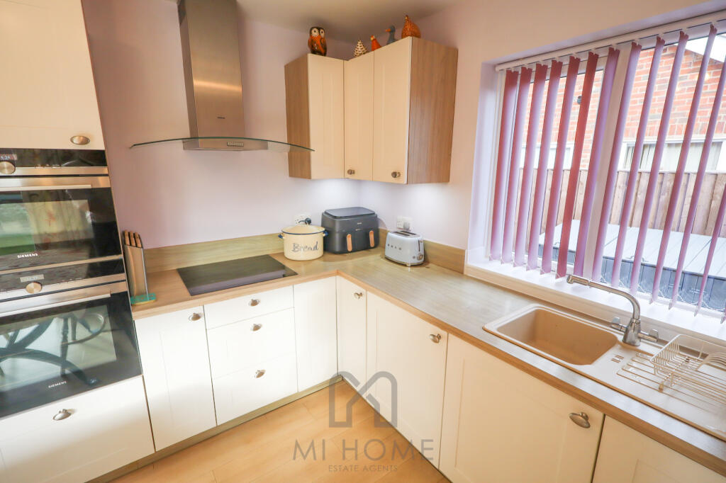 House in Fylde, Kirkham - More