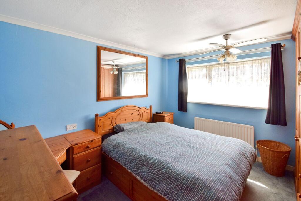 House in Chatham, Medway - View 5