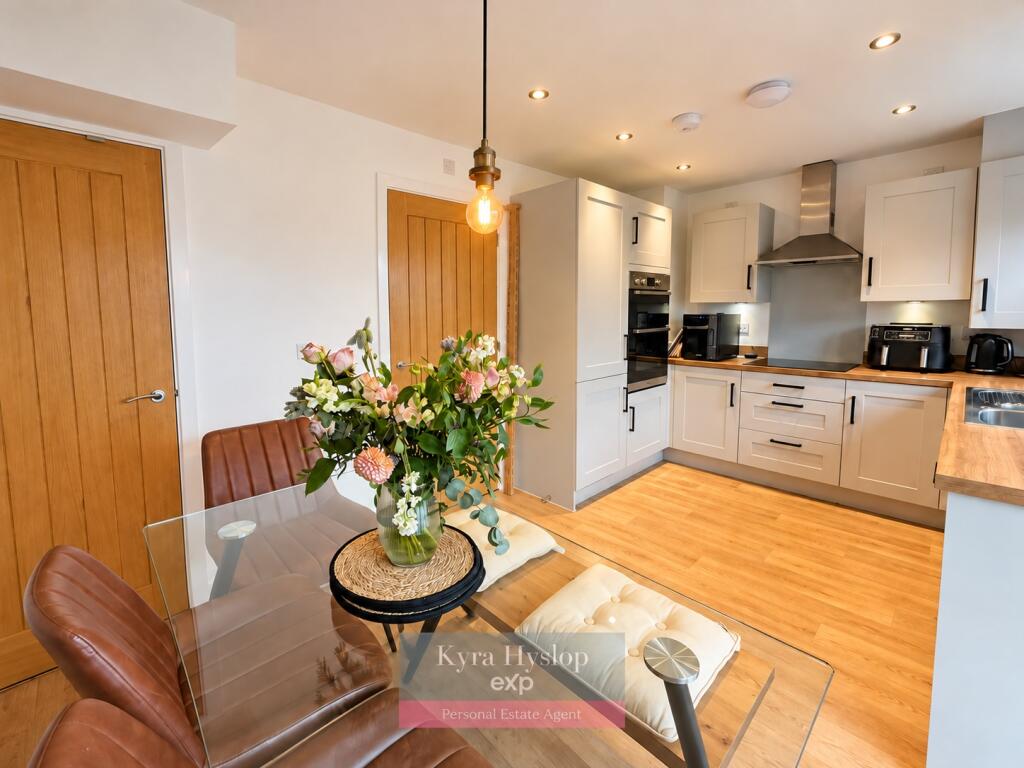 Nickleby Road, Exeter, EX2 8WJ photo 2