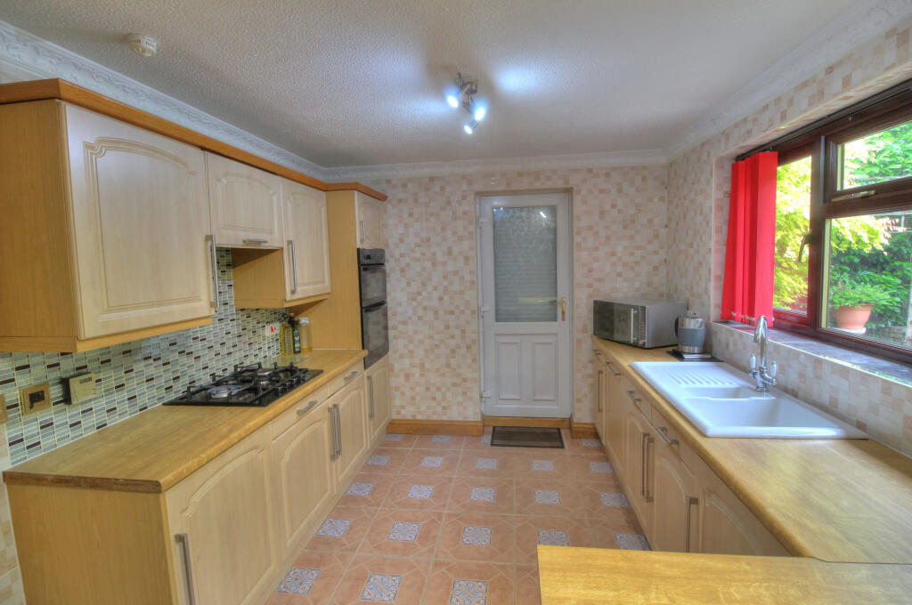 Kenilworth Drive, Kidderminster, DY10 - Więcej