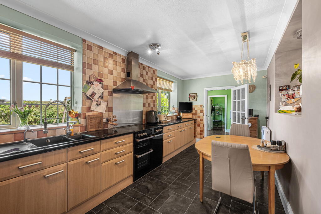House in South Kesteven, Stoke Rochford - View 4
