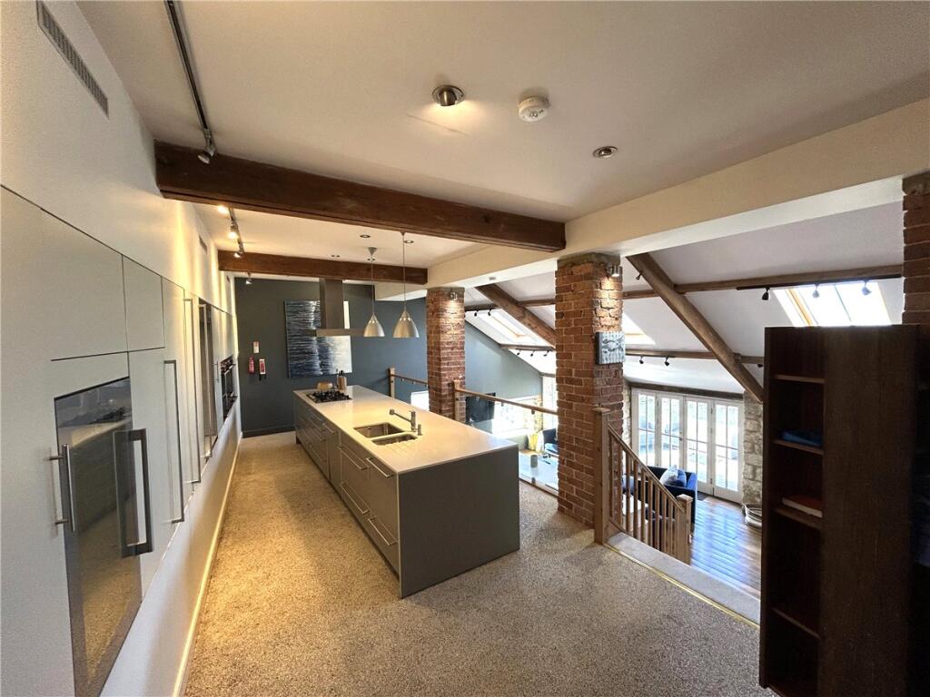 House in York - View 4