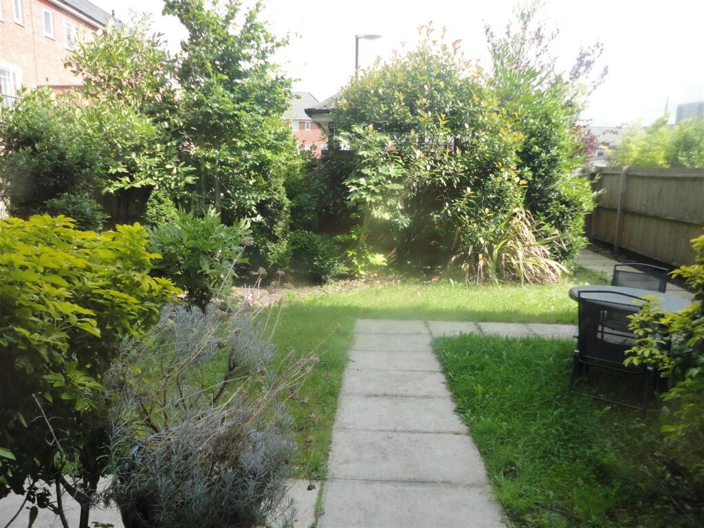 4 bedroom house for rent