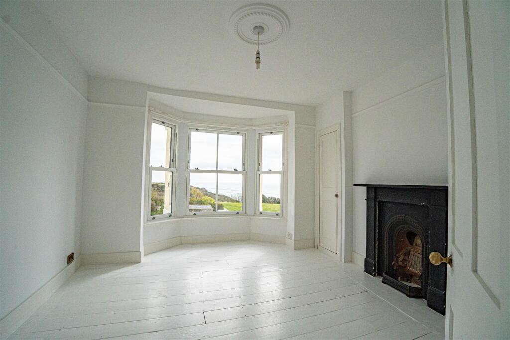 House in Tonbridge - View 4