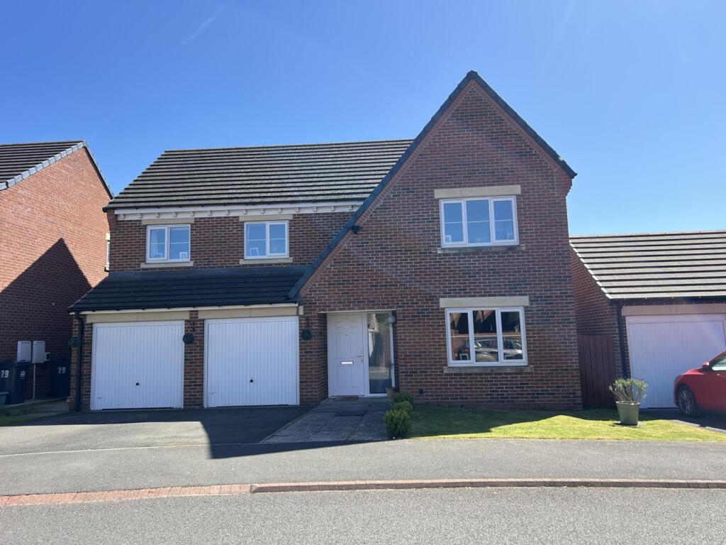 4-bed detached on Clarence Drive, Darlington, £425,000