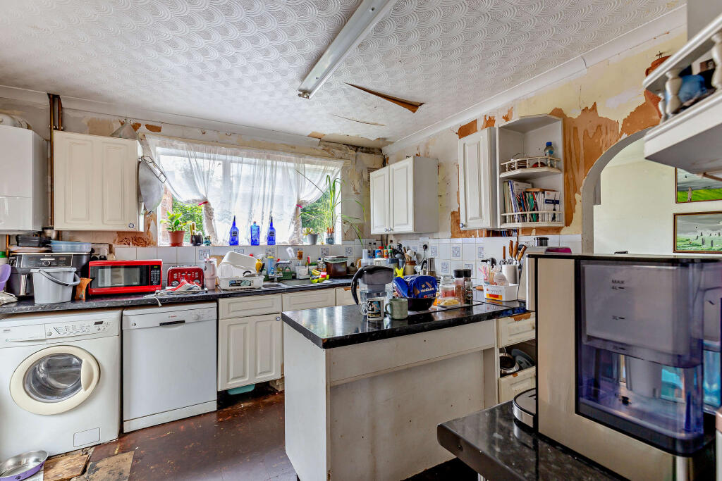 House in Poole - View 4