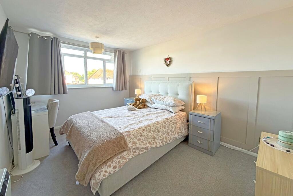 Ash Lane, Rustington, BN16 photo 4