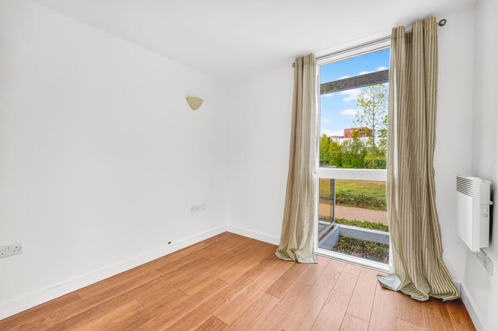 Apartment in London - More