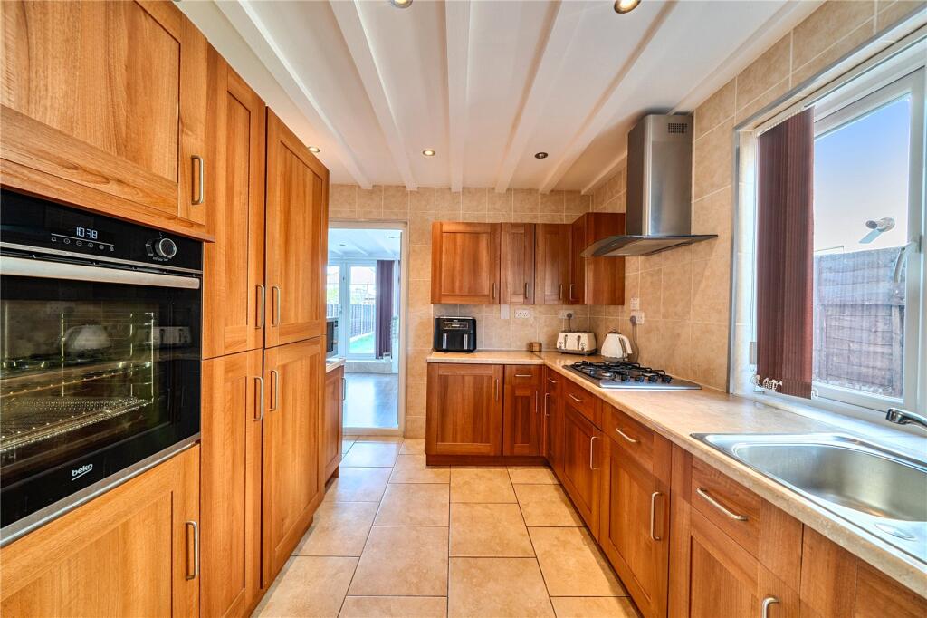 House in Southall - View 4