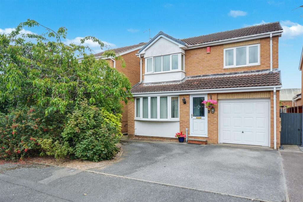 4-bed detached on Hooley Close, Long Eaton, £375,000