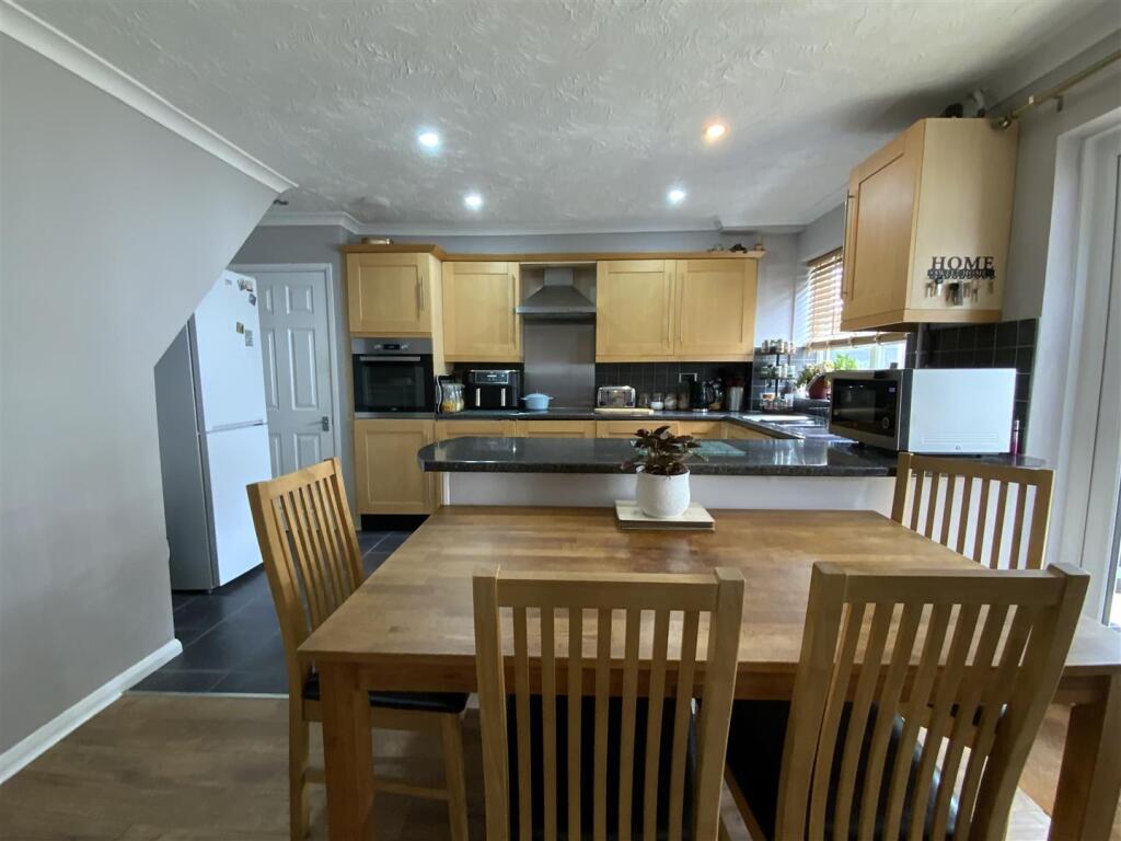 House in Potterspury, West Northamptonshire - View 4