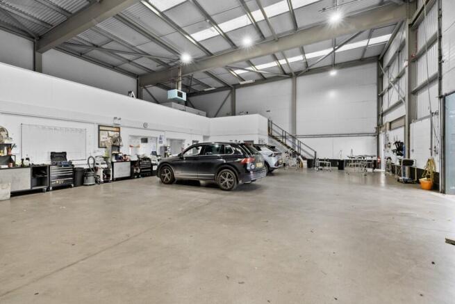 Photo 5. Workshop warehouse - unit 1.