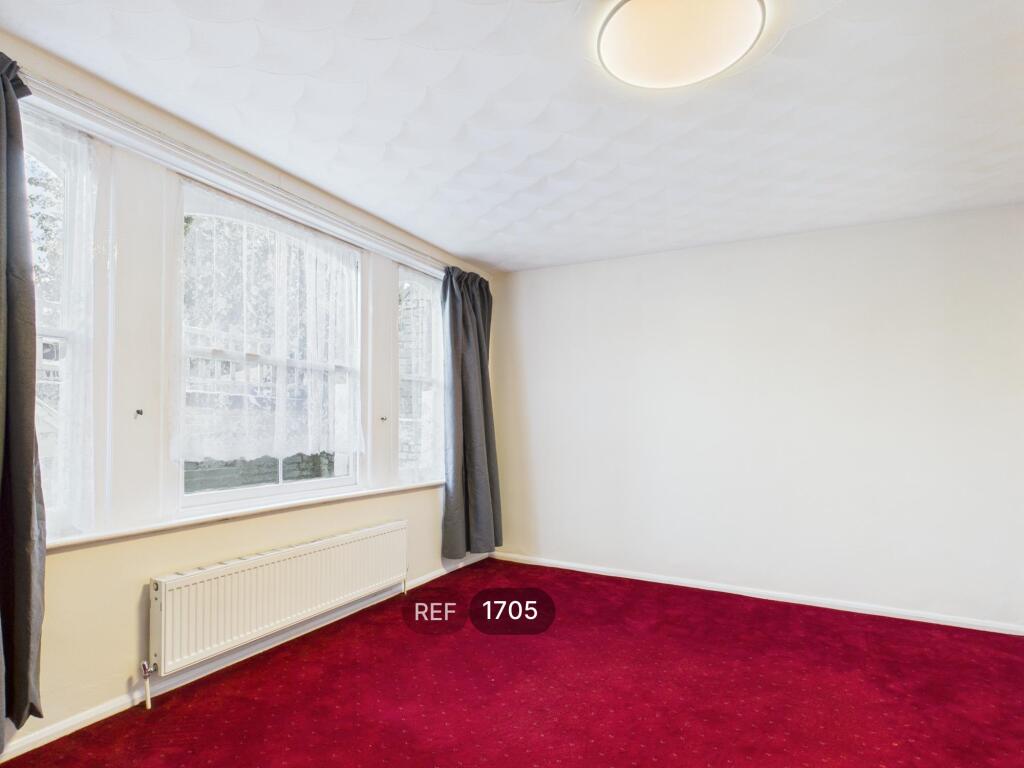 Main image of property: Wellesley Road, Colchester, CO3 3HE