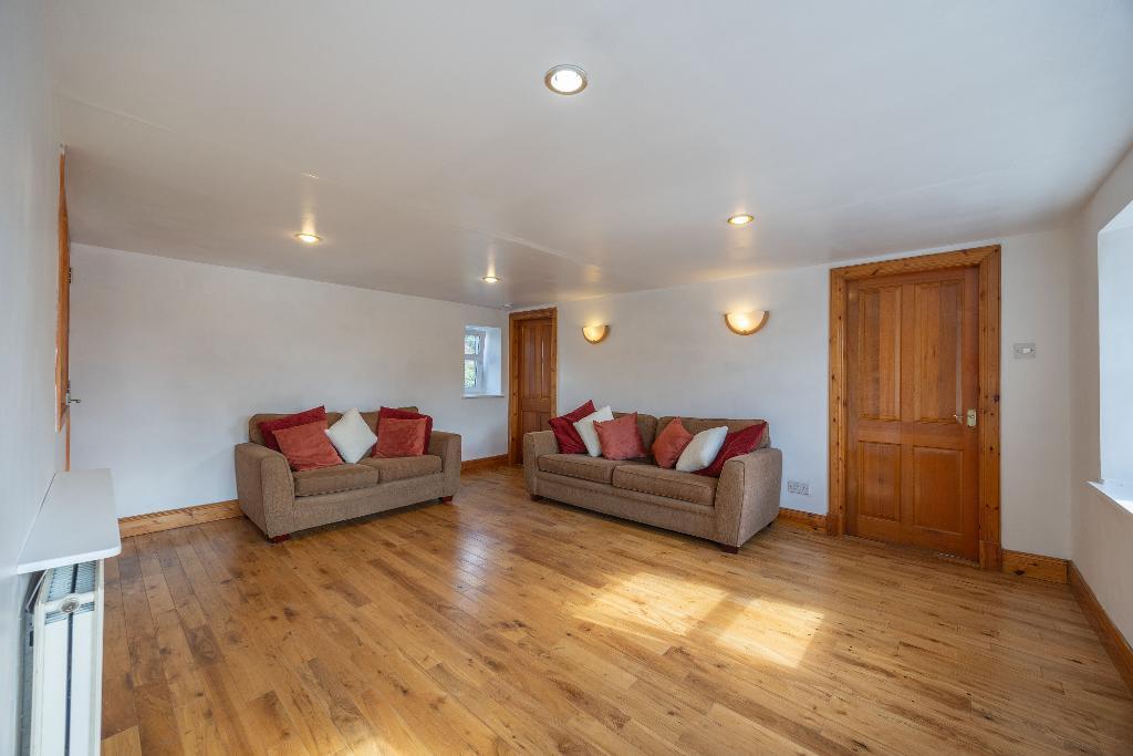 House in Kirkcaldy, Fife - View 3