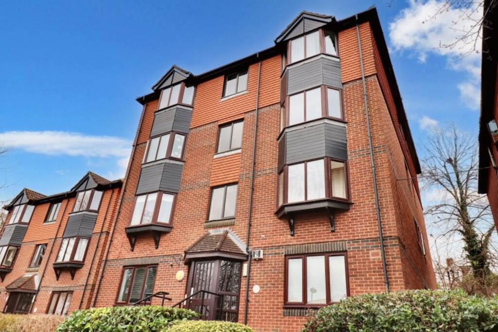 Main image of property: Clowser Close, Sutton