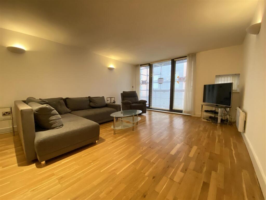 Apartment in Manchester - View 2