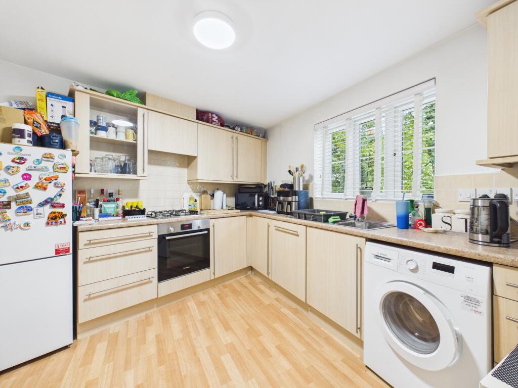 House in Aldermaston, West Berkshire - View 4