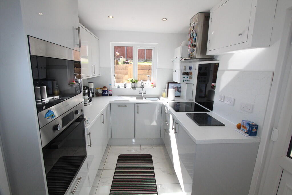 Maes Tyddyn, Coedpoeth photo 3