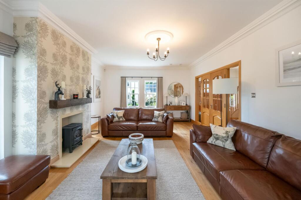 House in Kirkcaldy - More
