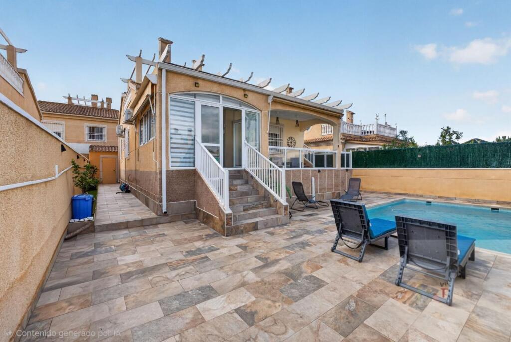 Main image of property: Valencia, Alicante, Los Altos