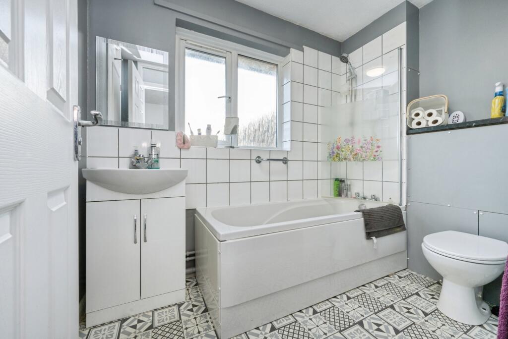 Lovell Road, BEDFORD, Bedfordshire, MK42 photo 5