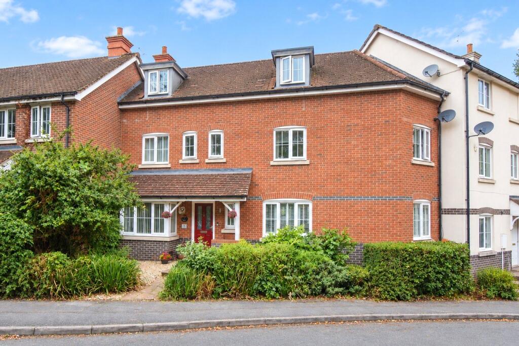 Main image of property: Elvetham Rise, Chineham, Basingstoke, Hampshire, RG24