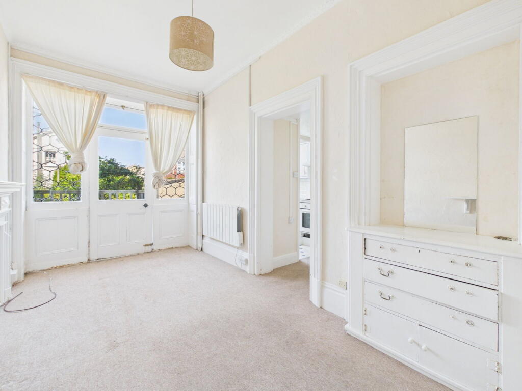 6 Heene Terrace, Worthing, BN11 3NP photo 4