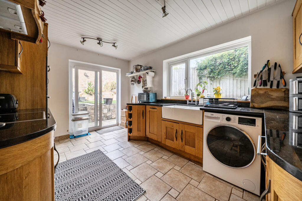 House in Teignbridge, Teignmouth - View 4