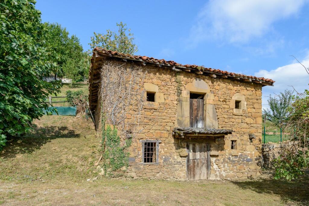 Main image of property: Asturias, Oviedo, Mieres