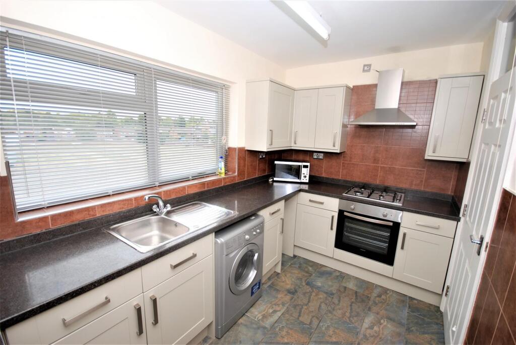 Apartment in Coventry - More