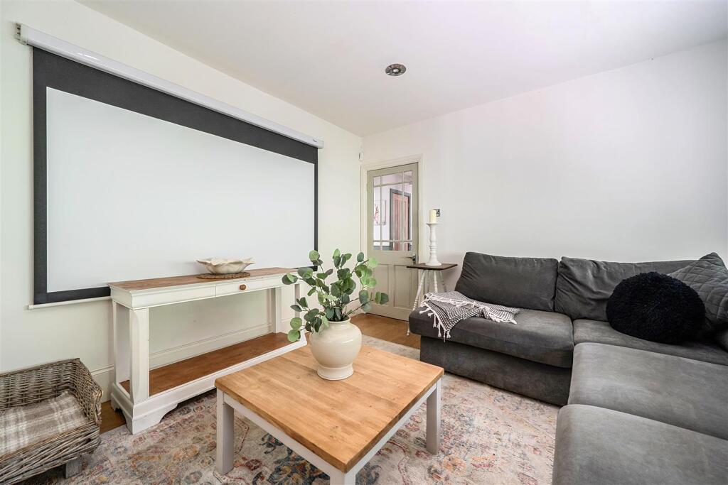 House in Reading - View 5