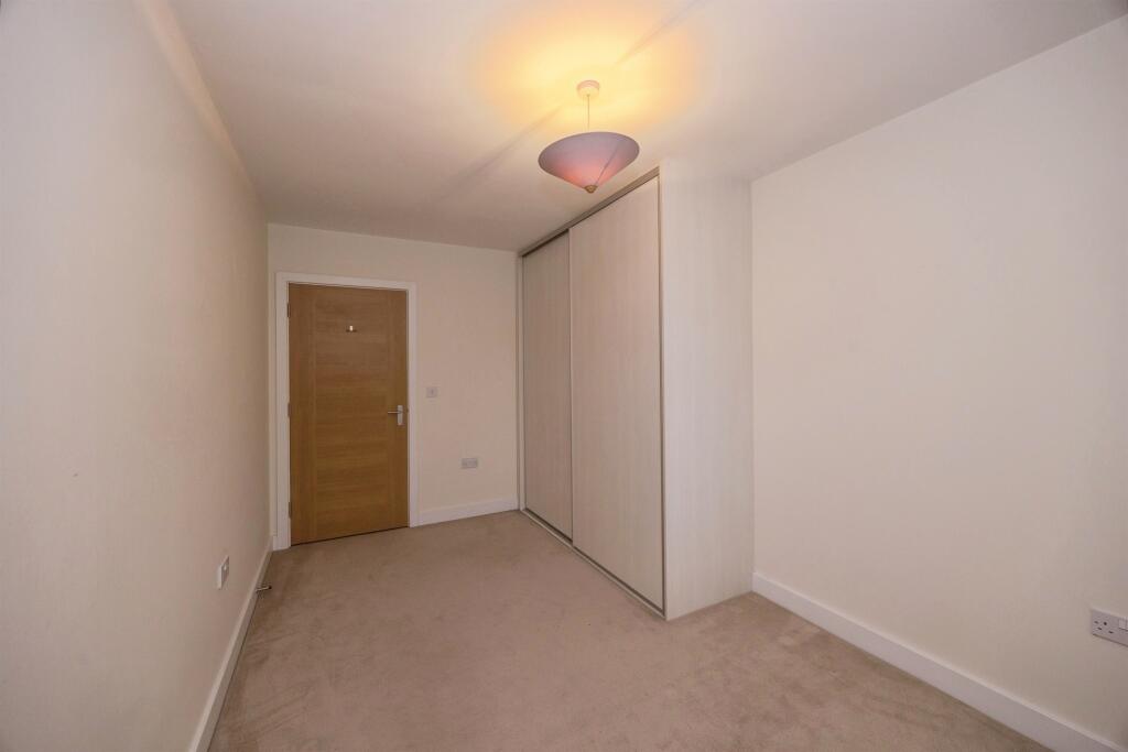 Apartment in Portsmouth - View 5