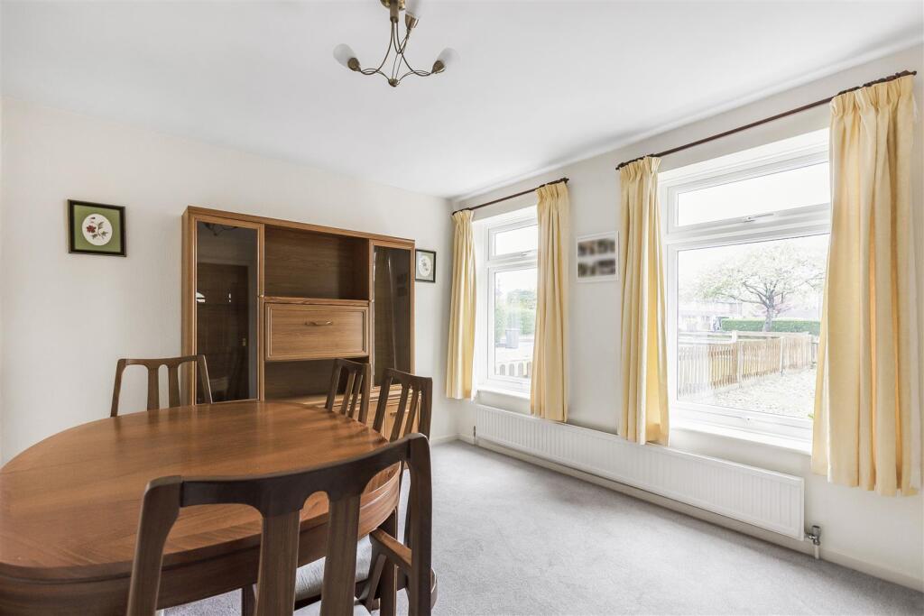 Trinity Road, Hertford Heath photo 3
