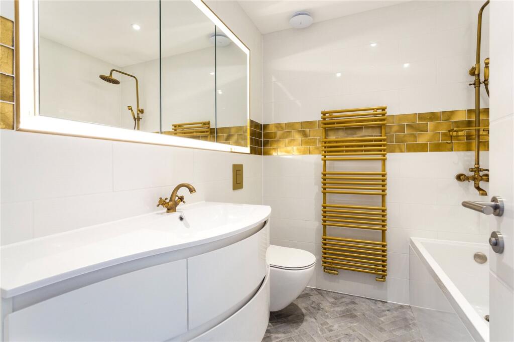 House in London - View 5