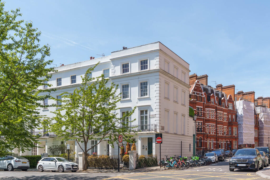 Main image of property: Walton Place, Knightsbridge