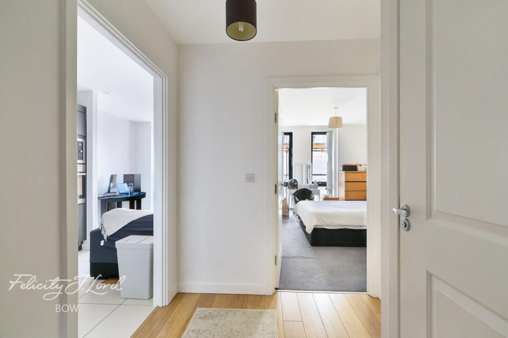 Apartment in London, Ocean Estate, Limehouse - View 4
