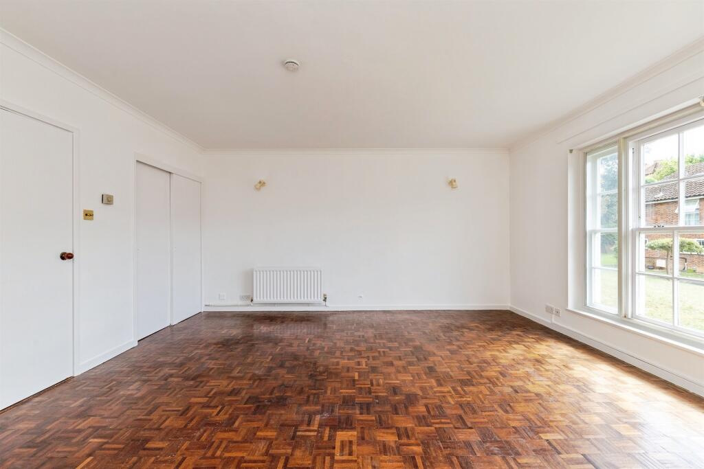 Additional image 3 of Park Close, Hatfield