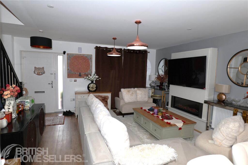 House in Llanwern, Glan Llyn - View 5