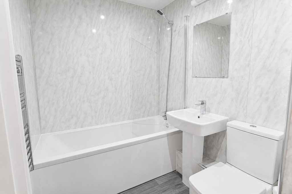 Apartment in Leeds - View 5