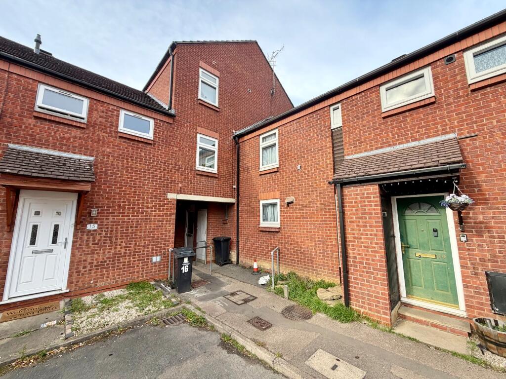 Main image of property: Oak Tree Close, Evesham, Worcestershire, WR11