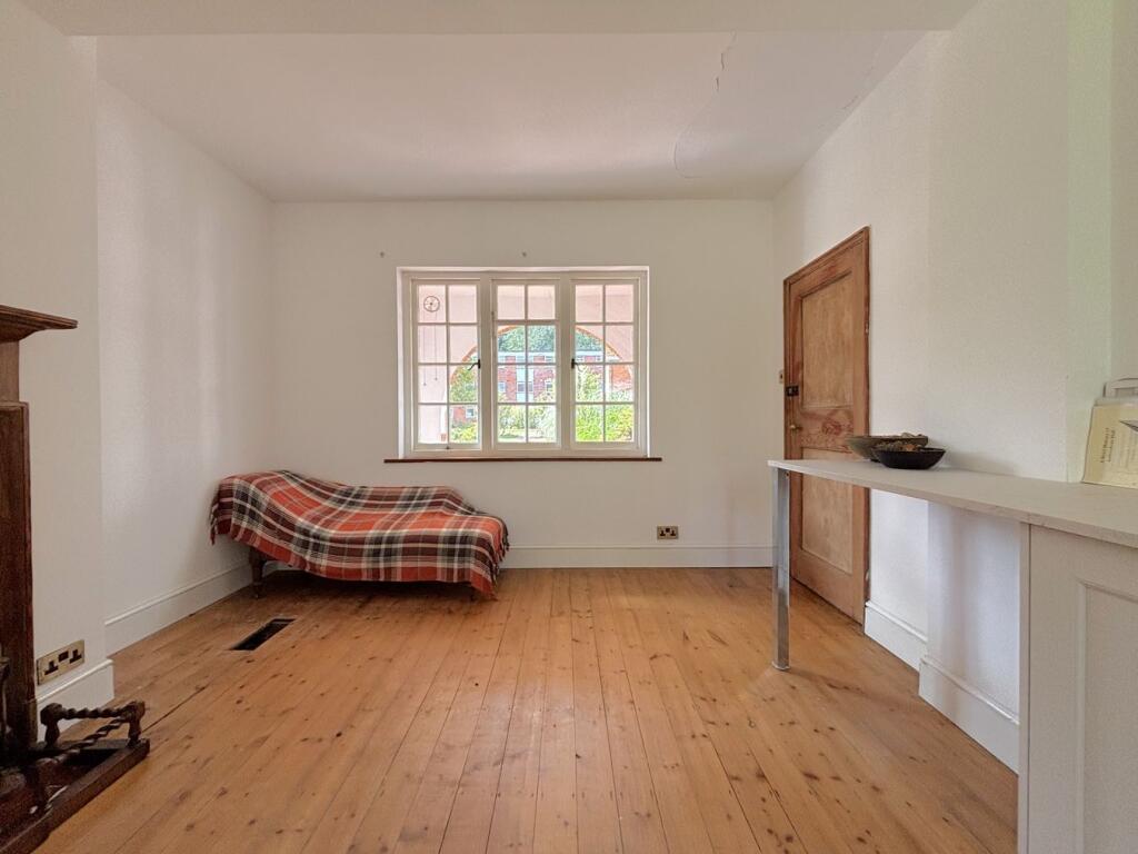 Apartment in Letchworth, Hertfordshire - View 4