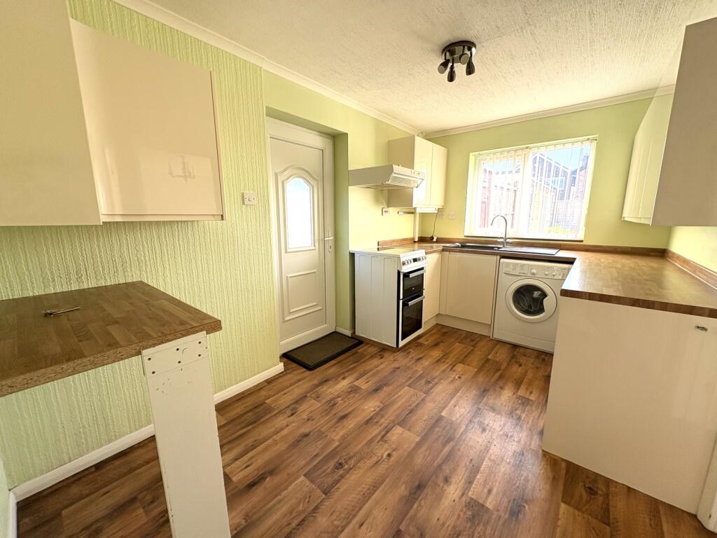 Barmouth Close, Willenhall, West Midlands, WV12 photo 2