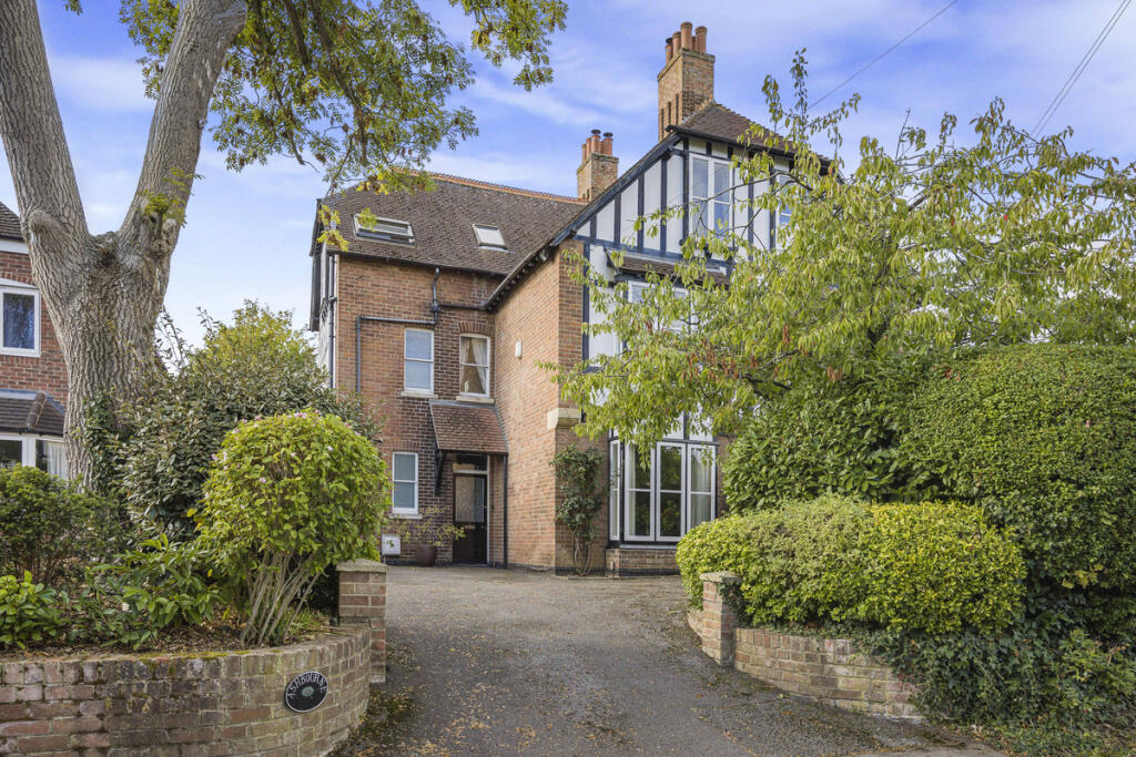 Main image of property: The Avenue Churchdown Gloucester, Gloucestershire, GL3 2HB