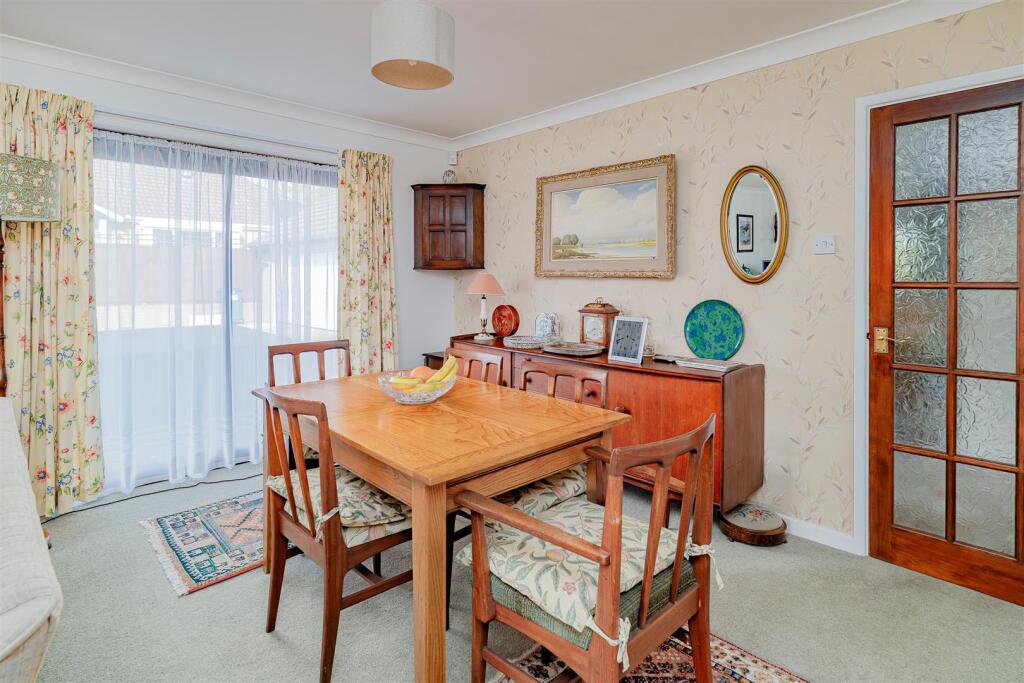 2 Lawley Close, Church Stretton, SY6 6EL photo 4
