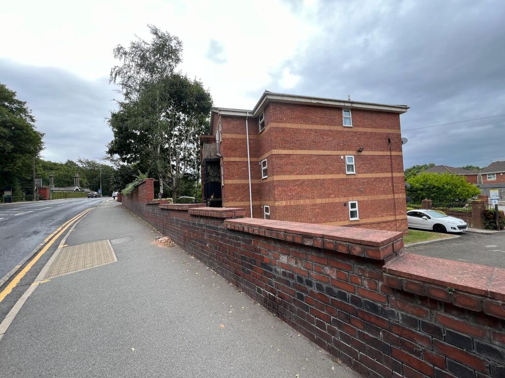 Montonfields Road, Eccles, M30 photo 4