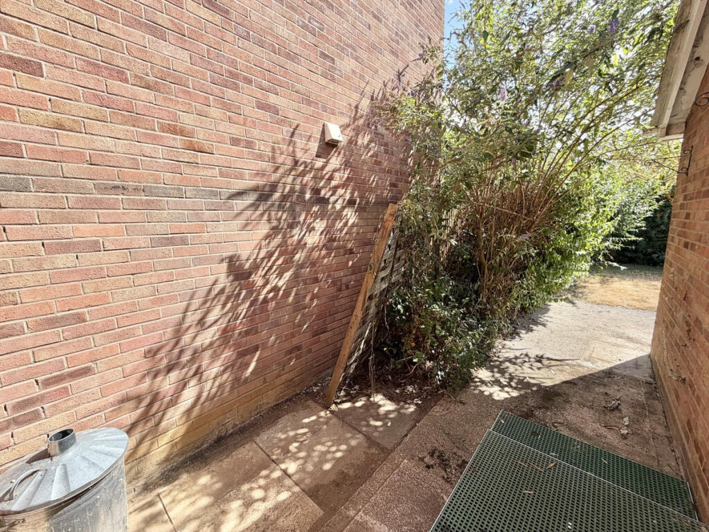 House in Peterborough - View 5