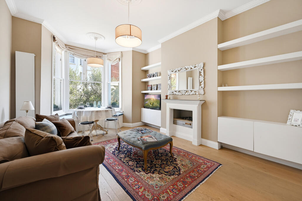 Apartment in London - View 5