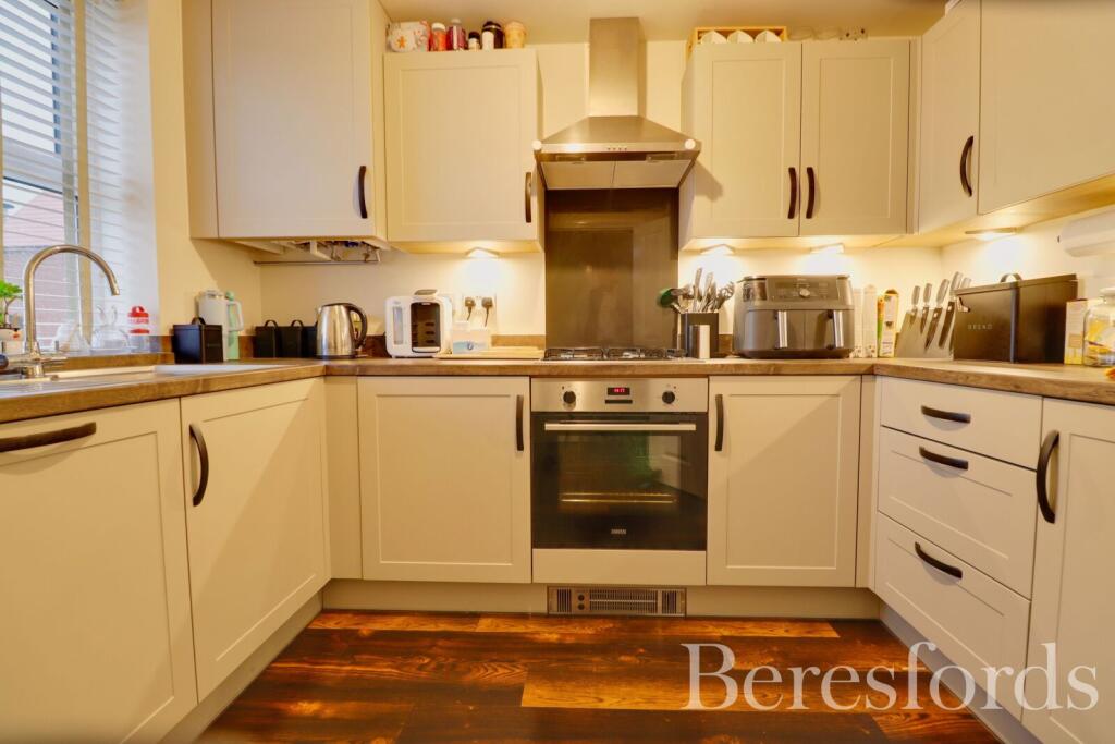 Endeavour Way, Burnham-on-Crouch, CM0 photo 2