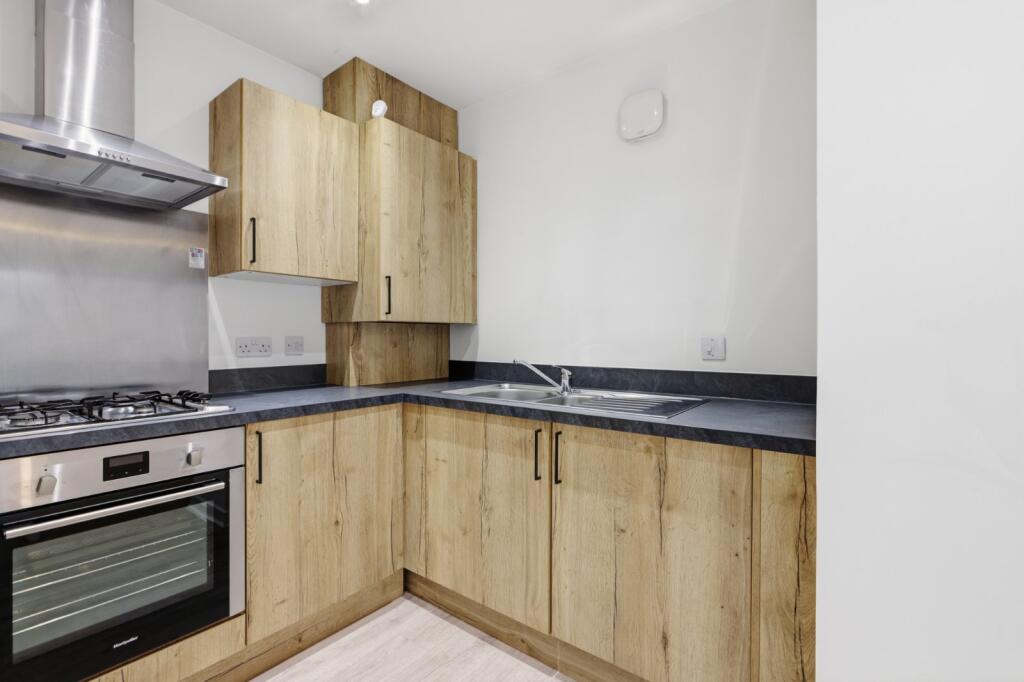 Apartment in Glasgow, Wellmeadow, Hillpark - More