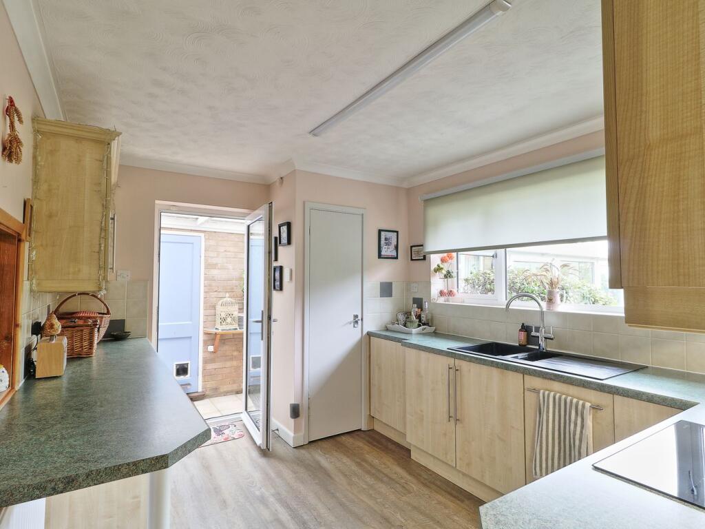 Greenfields, Eltisley, St Neots, PE19 photo 4